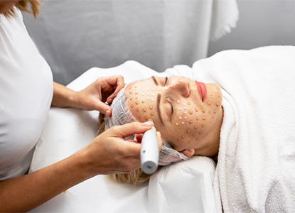 BB Glow Treatment in Noida