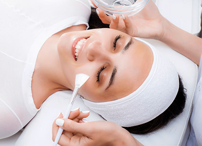 Chemical Peel Treatment in Noida