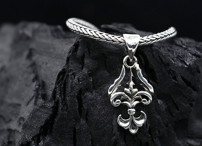 Silver Pendants in Delhi, Silver Pendants in Dwarka Delhi